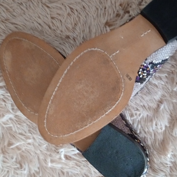 Vince Camuto Leather Slip-Ons - Picture 4 of 8